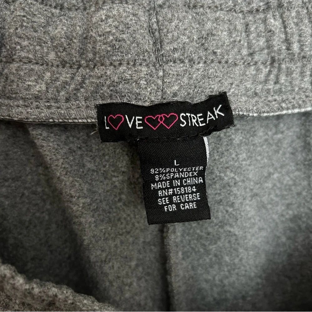 Love Streak Women’s Heather Gray Joggers_3